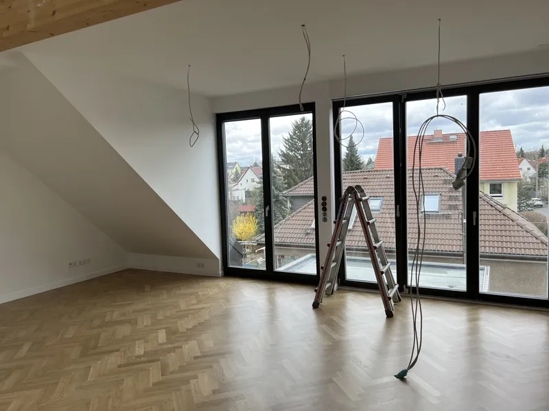 Super schicke DG Wohnung Energieeffizienz 55 — photo 1